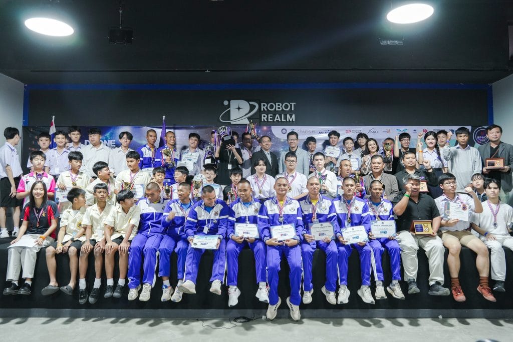 Space of Challenge Asia 2025 group photo